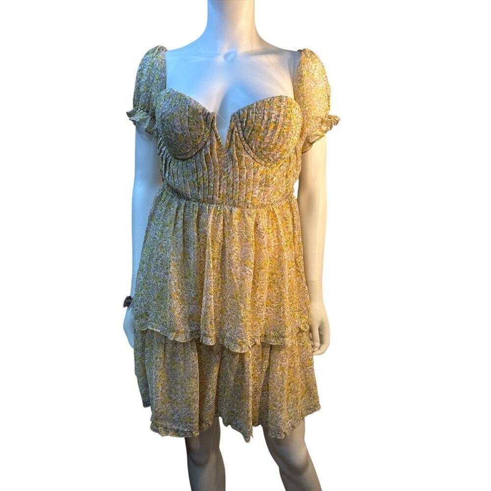 ASTR The Label Yellow Floral Tiered Mini Dress Medium Sweetheart Neckline NWT